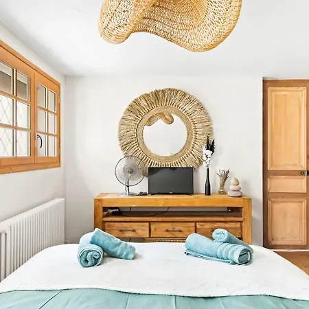 Villa Chic - Terrace With Sea View, Beaches Le Pradet